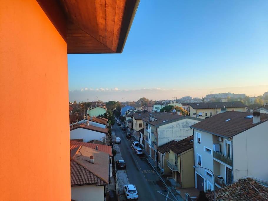 Attico A 2 Passi Dalla Stazione E Centro Storico Ravenne Extérieur photo